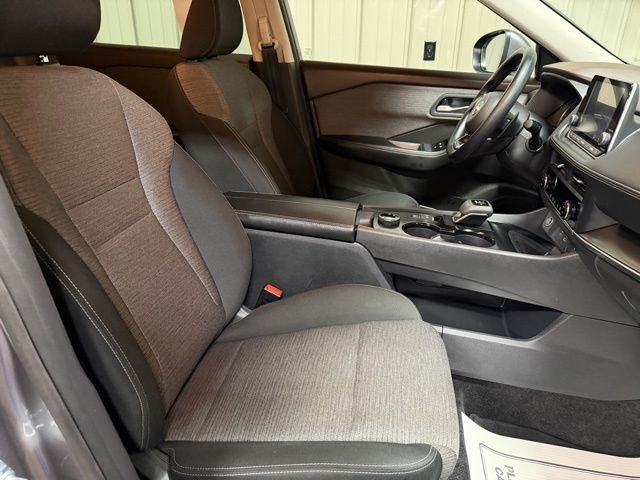 Used 2023 Nissan Rogue SV image 26