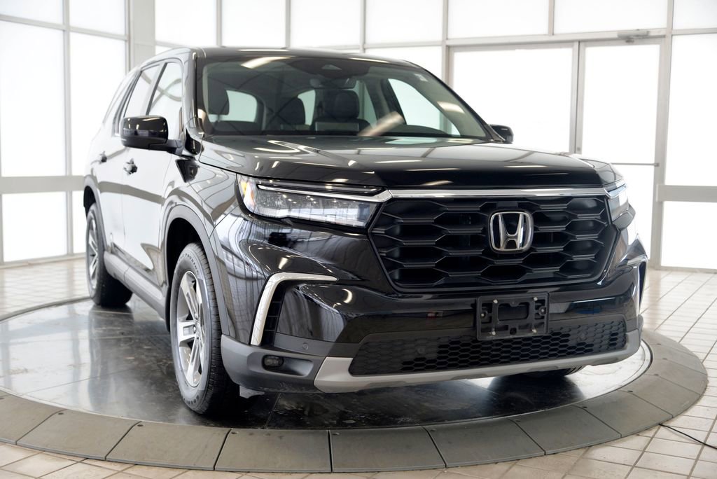Used 2023 Honda Pilot EX-L image 2