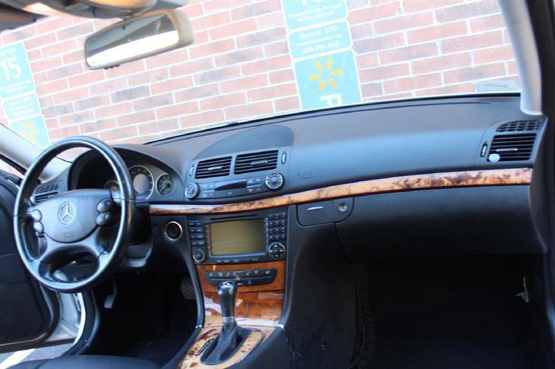 Used 2008 Mercedes-Benz E 350 Sedan image 12