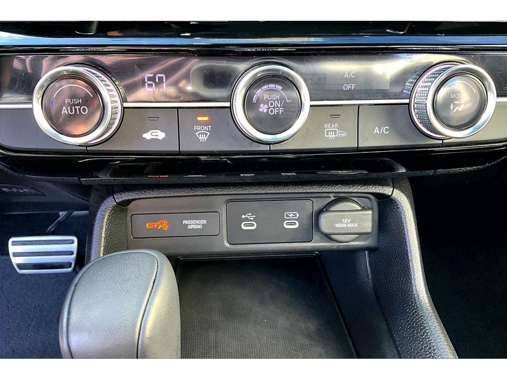 Used 2025 Honda Civic Sport image 32