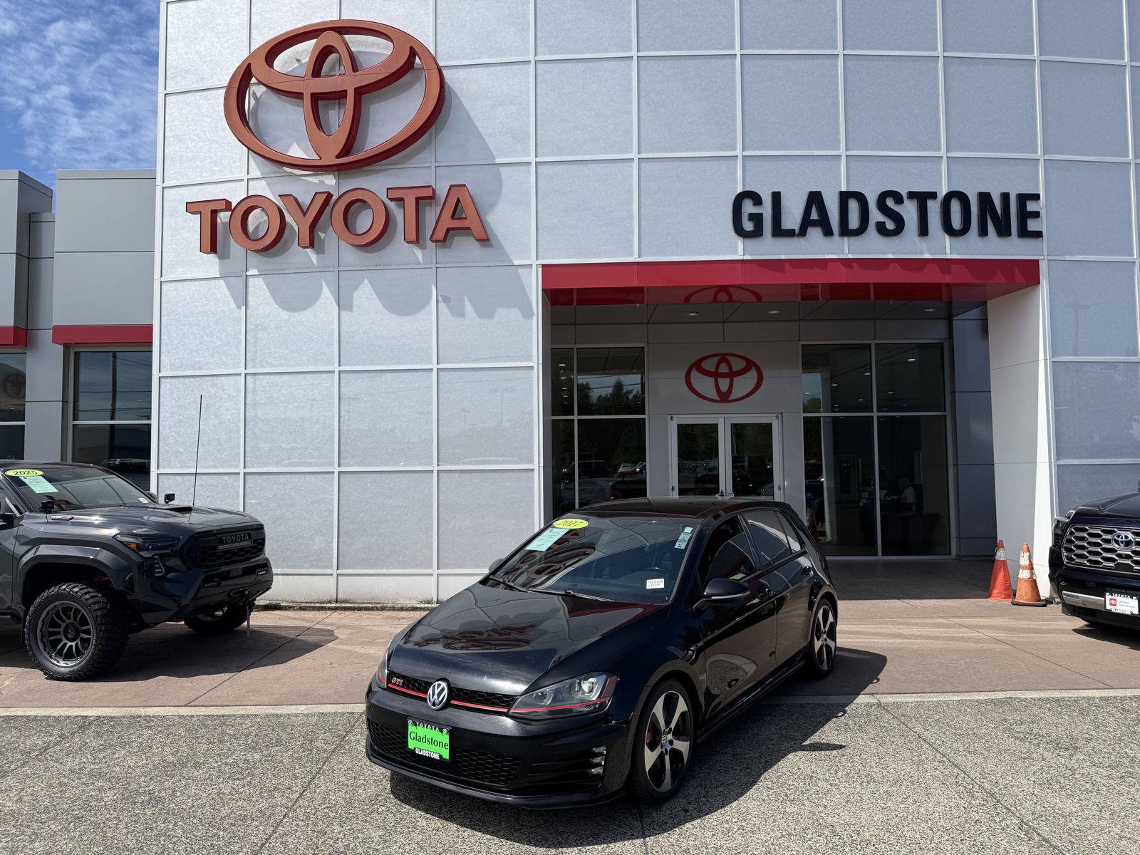 Used 2017 Volkswagen GTI SE