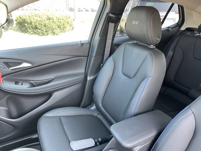 New 2026 Buick Encore GX Sport Touring w/ Comfort Package FWD image 23