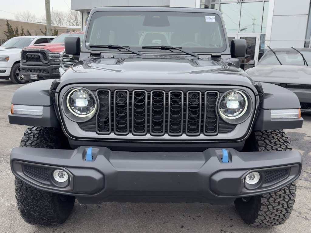 Used 2025 Jeep Wrangler Unlimited Rubicon 4xe w/ Convenience Group image 2