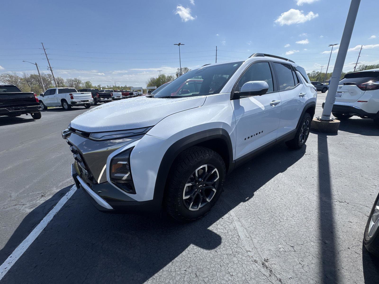 Used 2026 Chevrolet Equinox ACTIV w/ Convenience Package III FWD image 6