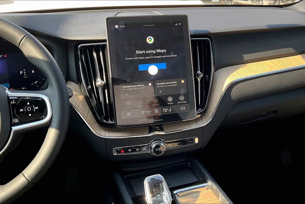 New 2026 Volvo XC60 B5 Plus w/ Protection Package Premier image 18