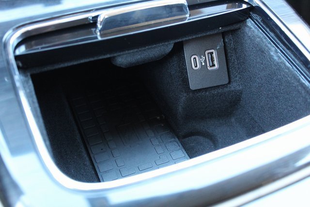 Certified 2023 Lincoln Nautilus Reserve w/ Equipment Group 201A image 30