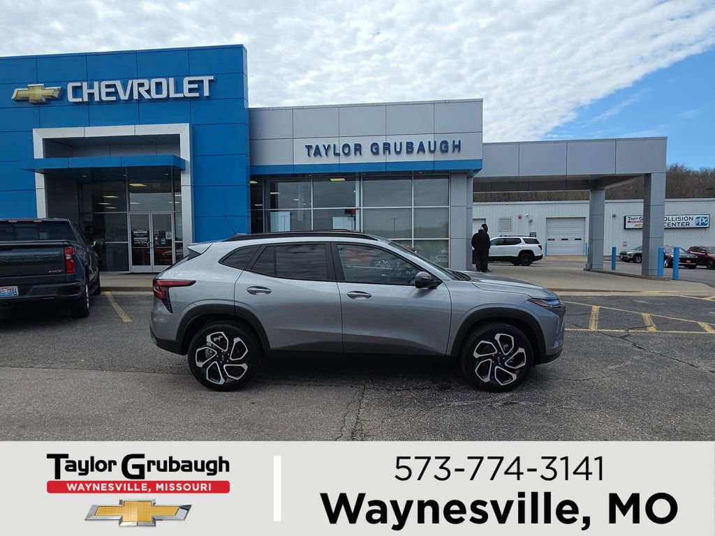 New 2026 Chevrolet Trax RS image 1