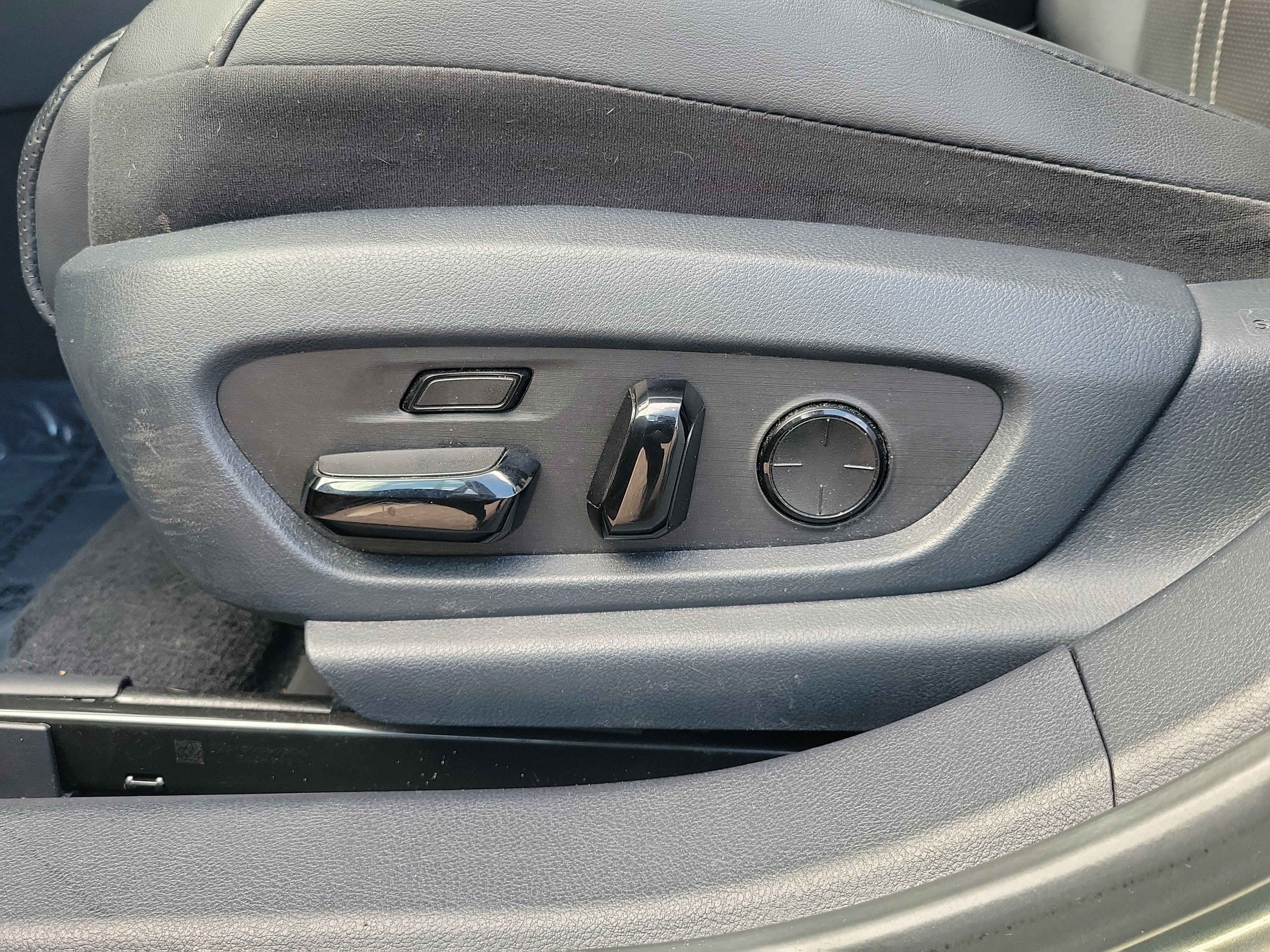 Used 2023 Lexus ES 350 Ultra Luxury image 21