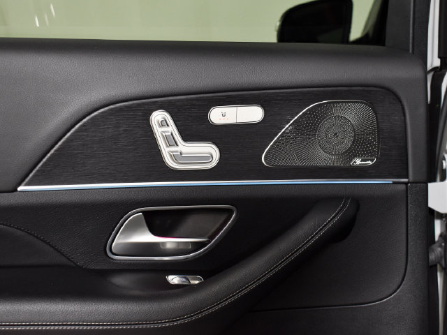 Certified 2025 Mercedes-Benz GLS 580 4MATIC image 34