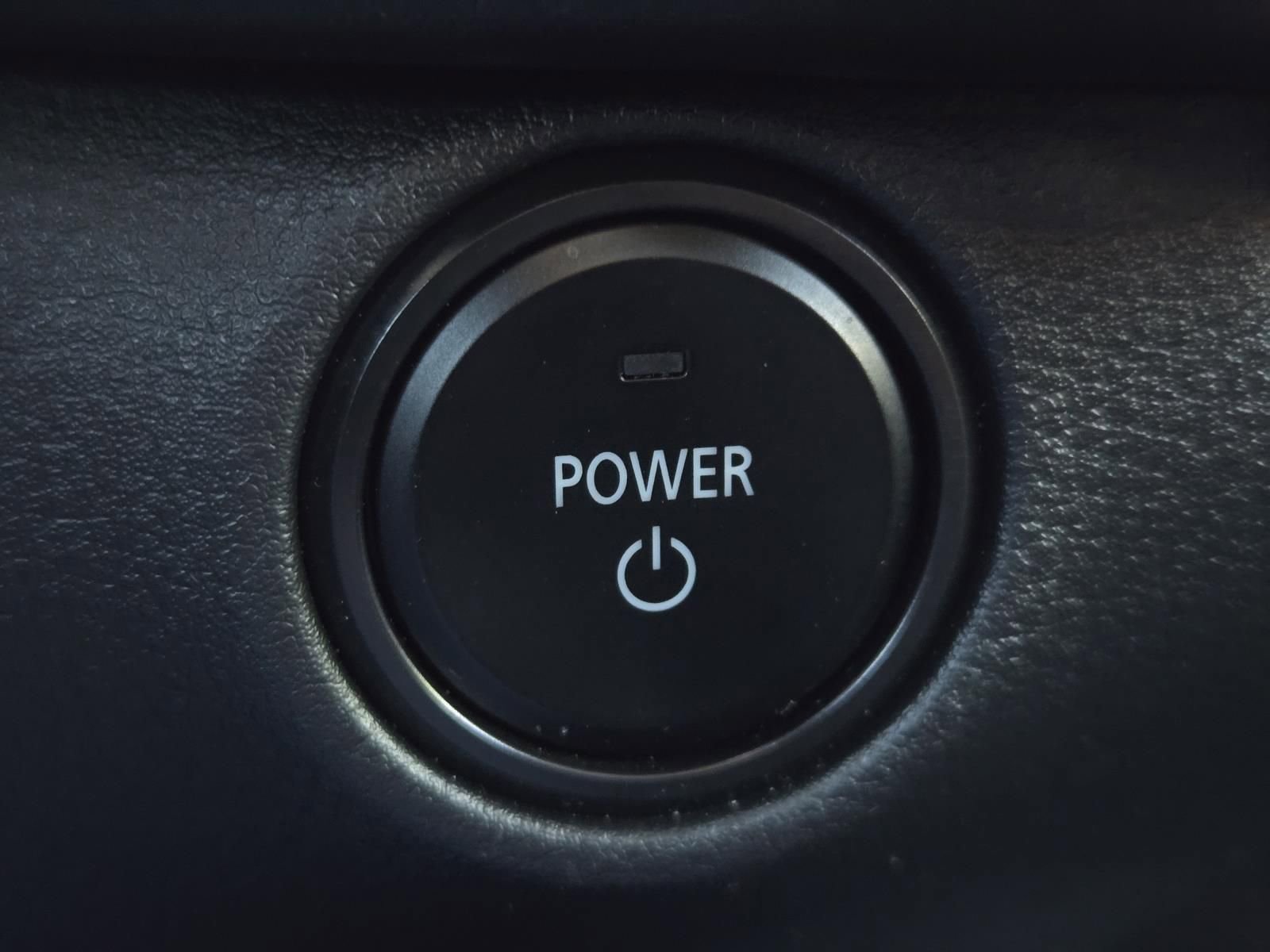 Certified 2025 MAZDA CX-50 AWD 2.5 Hybrid w/ Premium Pkg image 35