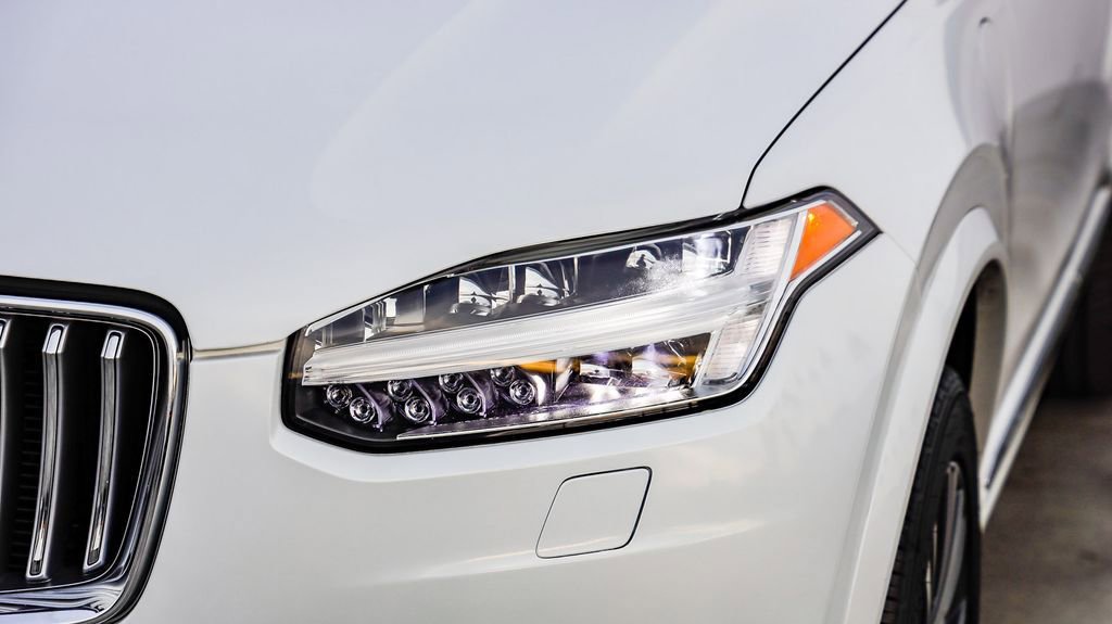 Used 2021 Volvo XC90 T8 Inscription Expression w/ Protection Package Premier image 5