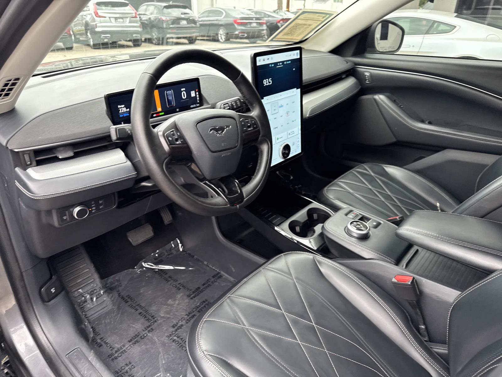 Used 2021 Ford Mustang Mach-E Select image 12