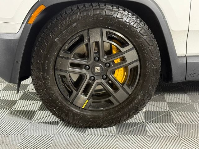 Used 2023 Rivian R1S Adventure AWD/4WD image 11