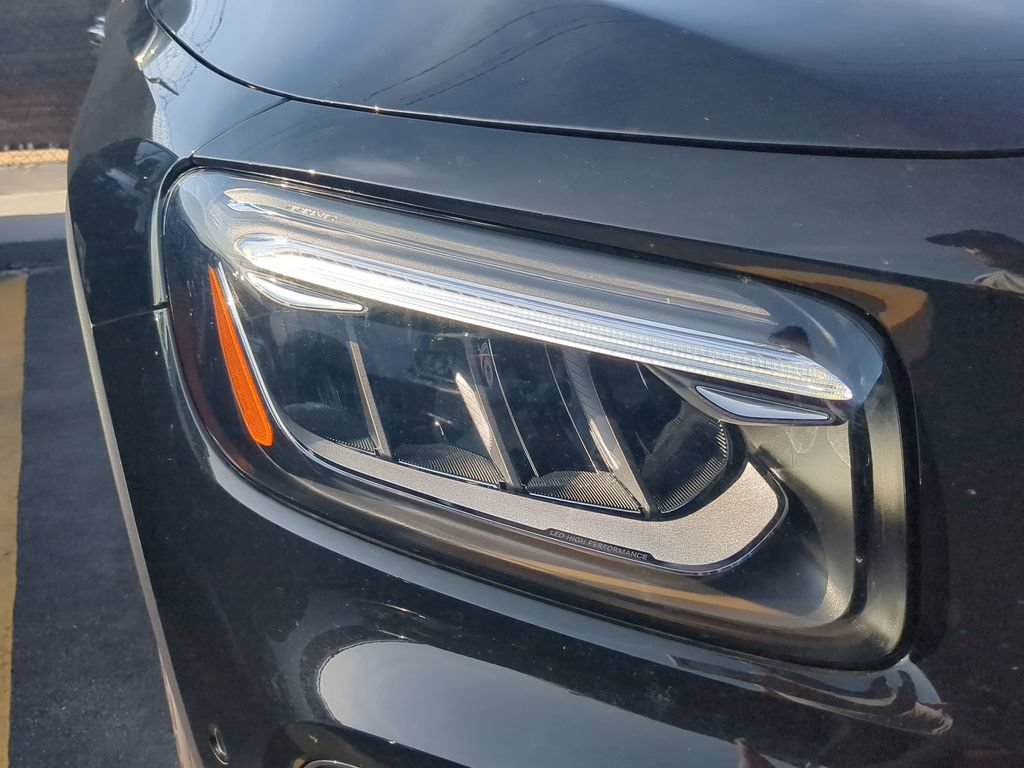 Certified 2024 Mercedes-Benz GLB 250 4MATIC image 20