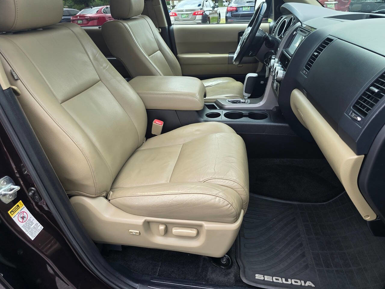Used 2015 Toyota Sequoia Limited RWD image 25