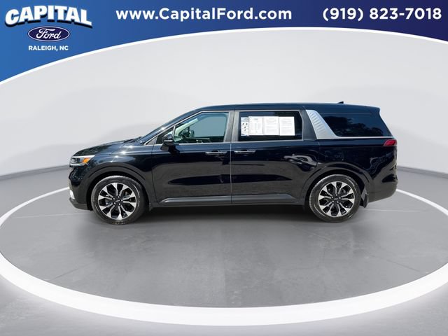 Used 2024 Kia Carnival EX FWD image 5