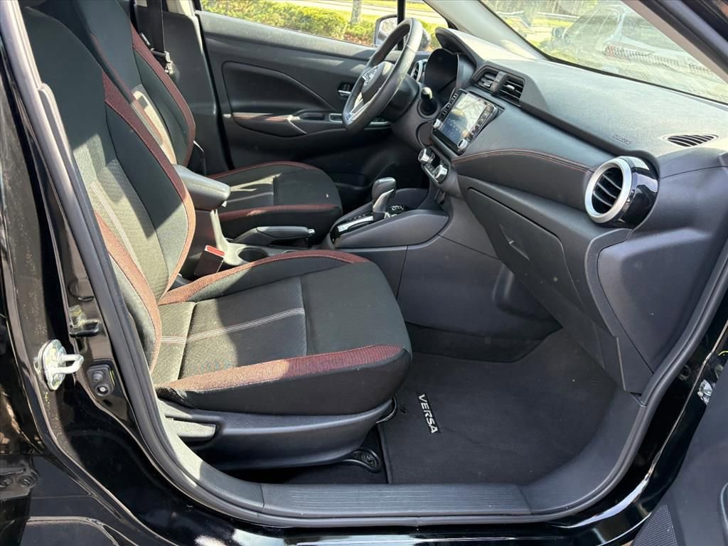 Used 2024 Nissan Versa SR image 19