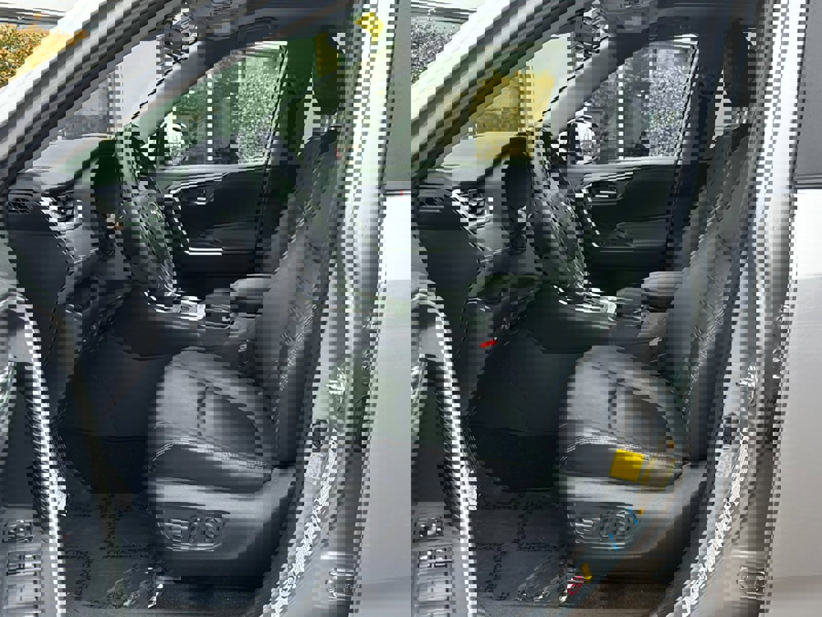 Used 2019 Toyota RAV4 XLE Premium w/ All Weather Liner Package image 12