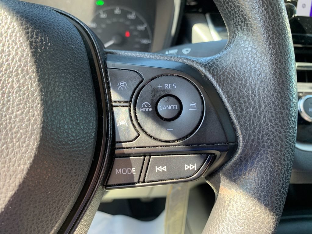 Used 2024 Toyota Corolla LE FWD image 27