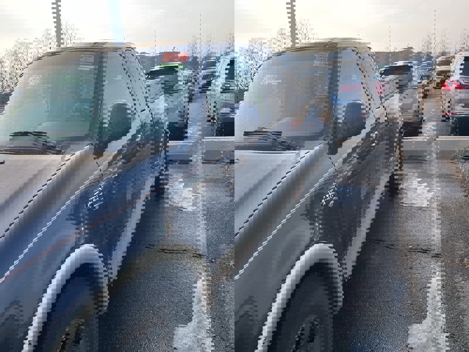 Used 1999 Ford F150 Lariat image 6