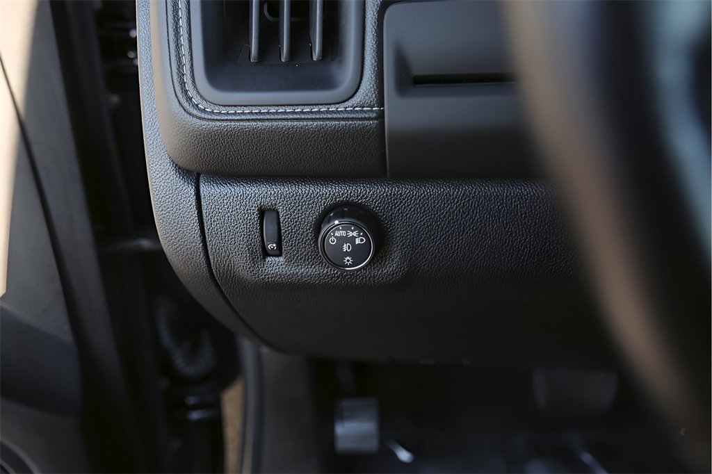 Used 2018 GMC Canyon Denali image 18
