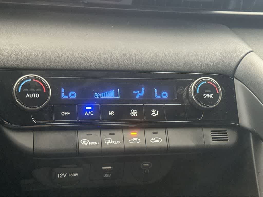 Used 2025 Hyundai Elantra Sport FWD image 20