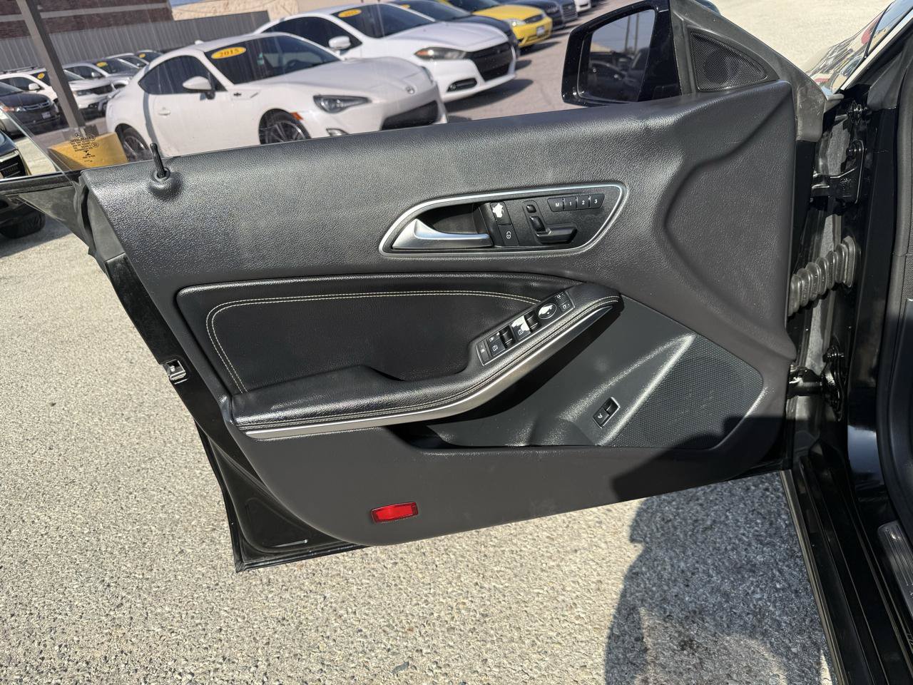 Used 2016 Mercedes-Benz CLA 250 image 10