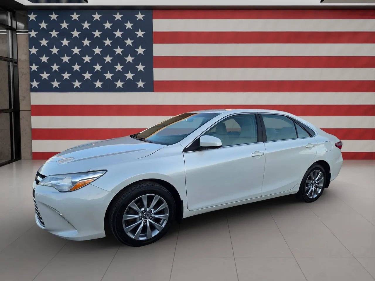 Used 2017 Toyota Camry XLE image 70