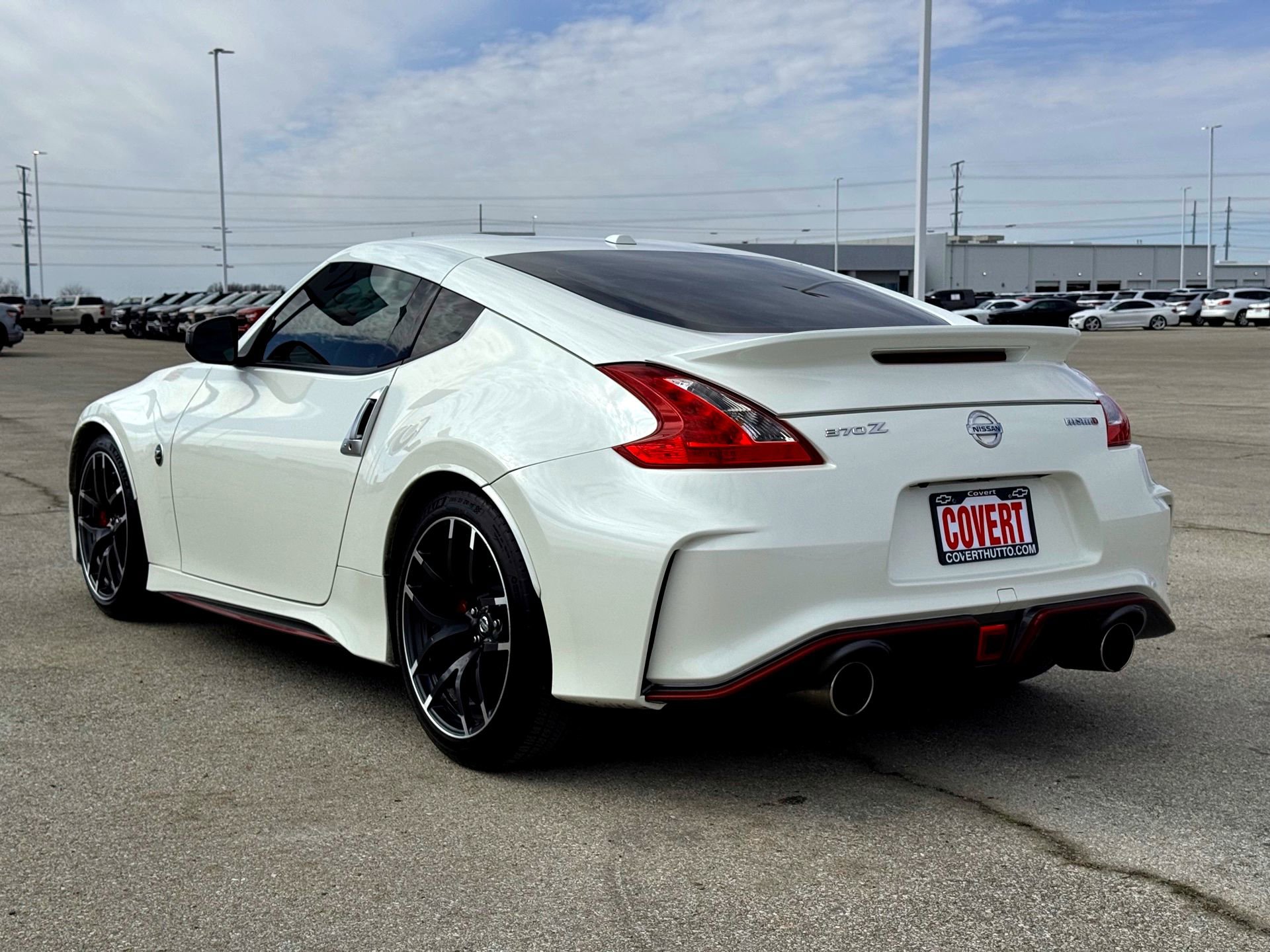 Used 2017 Nissan 370Z NISMO image 16