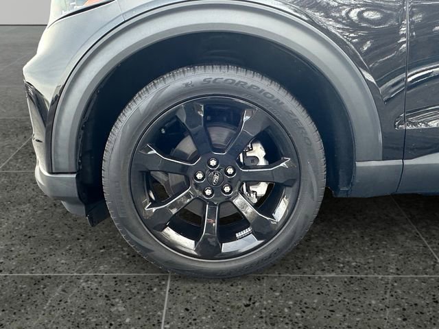 Used 2023 Ford Explorer ST-Line w/ Class IV Trailer Tow Package image 14