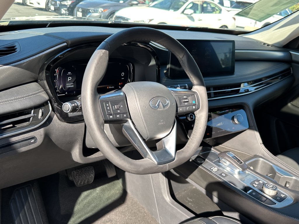 Used 2023 INFINITI QX60 Luxe w/ Cargo Package FWD image 24