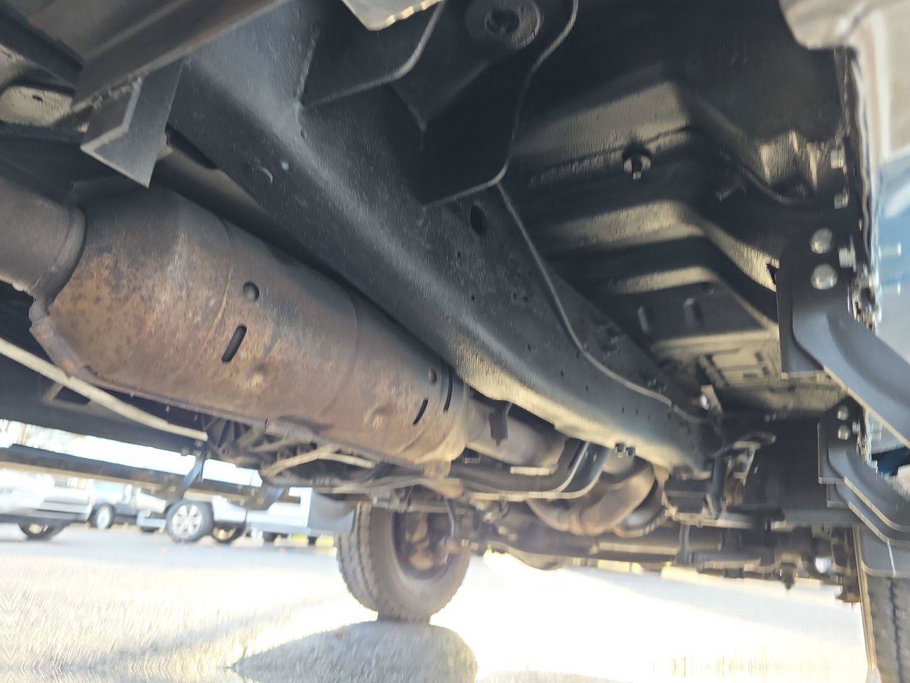 Used 2001 Ford F550 4x4 Regular Cab Super Duty image 30