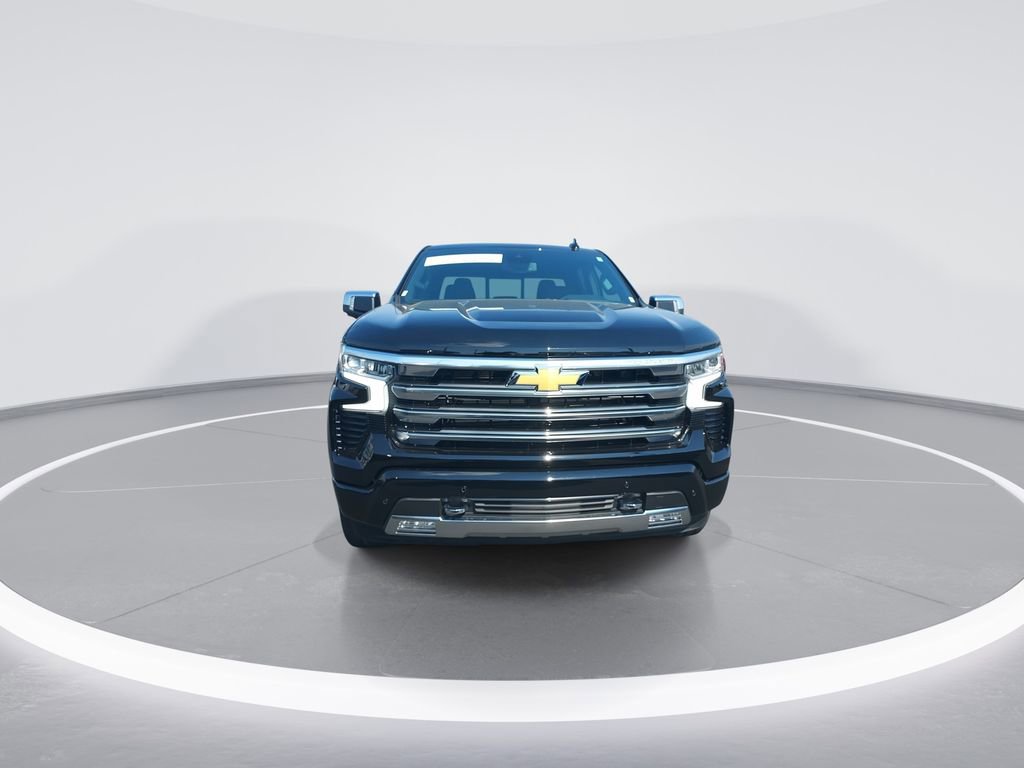Used 2026 Chevrolet Silverado 1500 High Country w/ High Country Premium Package image 3