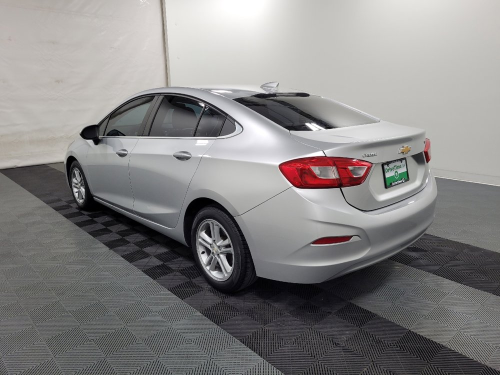 Used 2017 Chevrolet Cruze LT w/ Convenience Package image 3