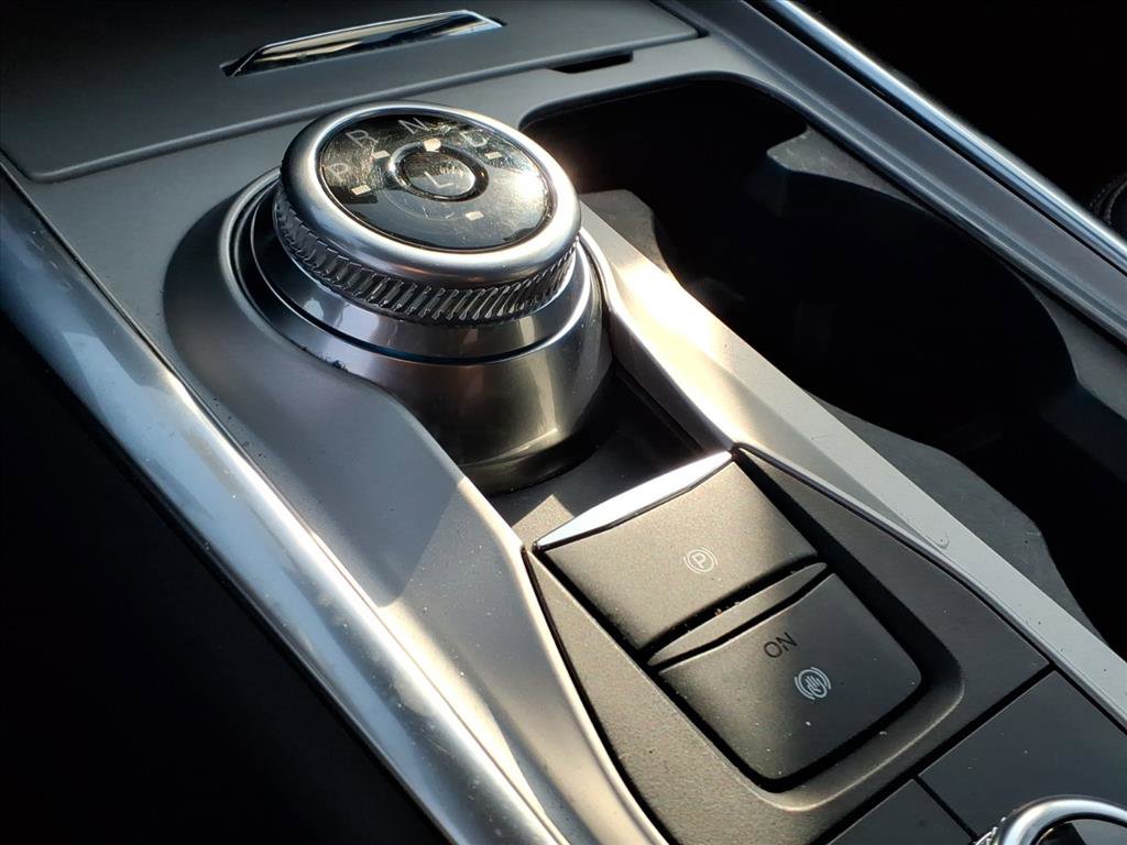 Used 2022 Ford Explorer XLT w/ Equipment Group 202A image 15