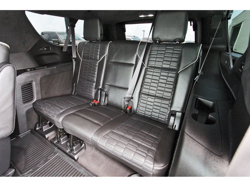 Certified 2024 Cadillac Escalade ESV V w/ Heavy-Duty Trailer Package AWD/4WD image 13