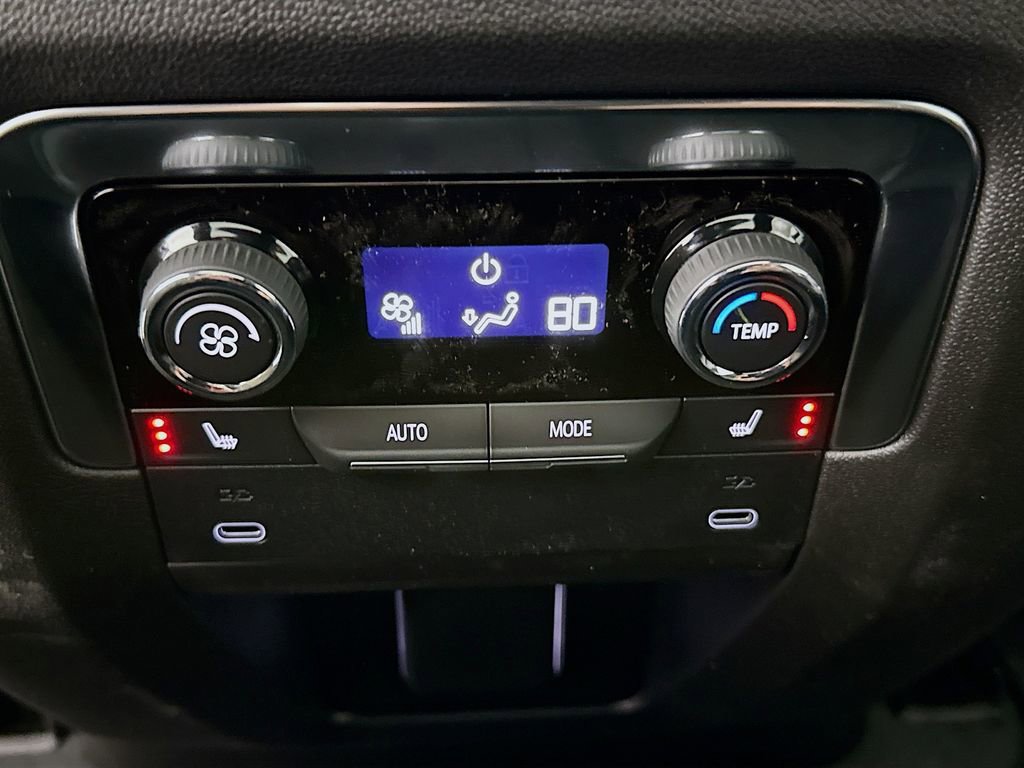 New 2026 Chevrolet Suburban High Country image 26