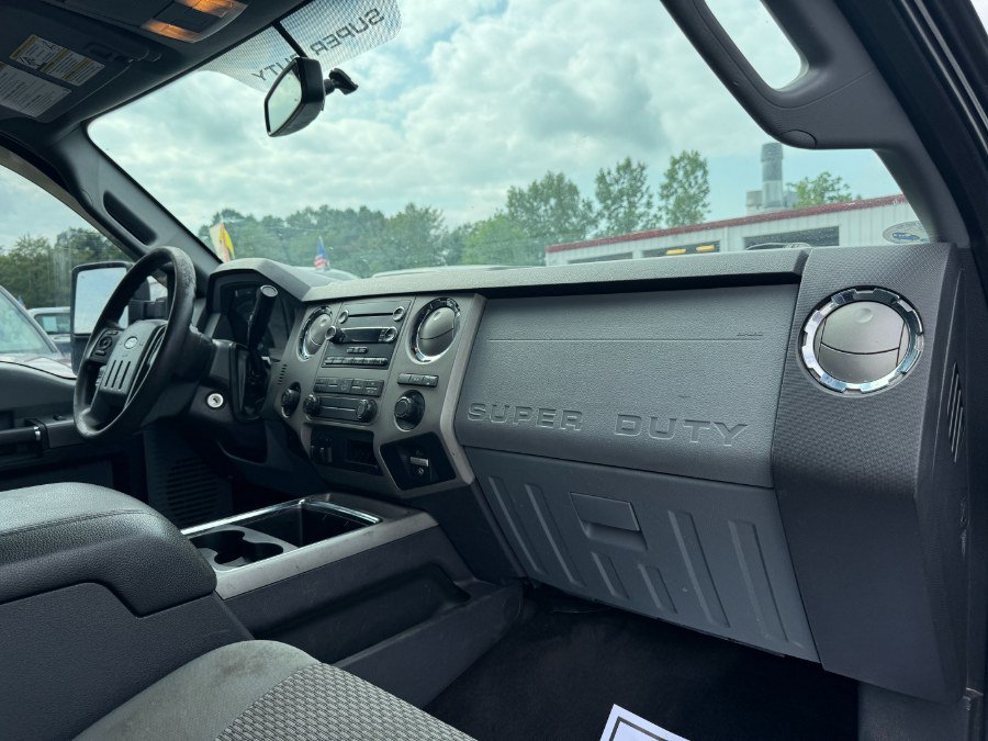 Used 2016 Ford F250 XLT w/ Camper Package AWD/4WD image 19