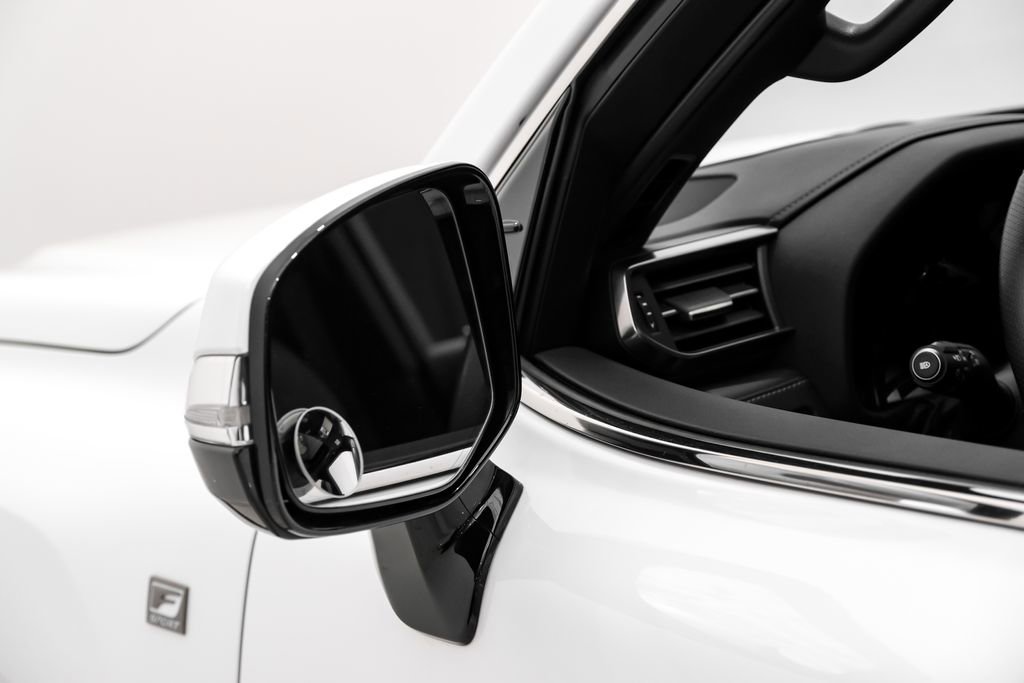 Used 2023 Lexus LX 600 F Sport image 37