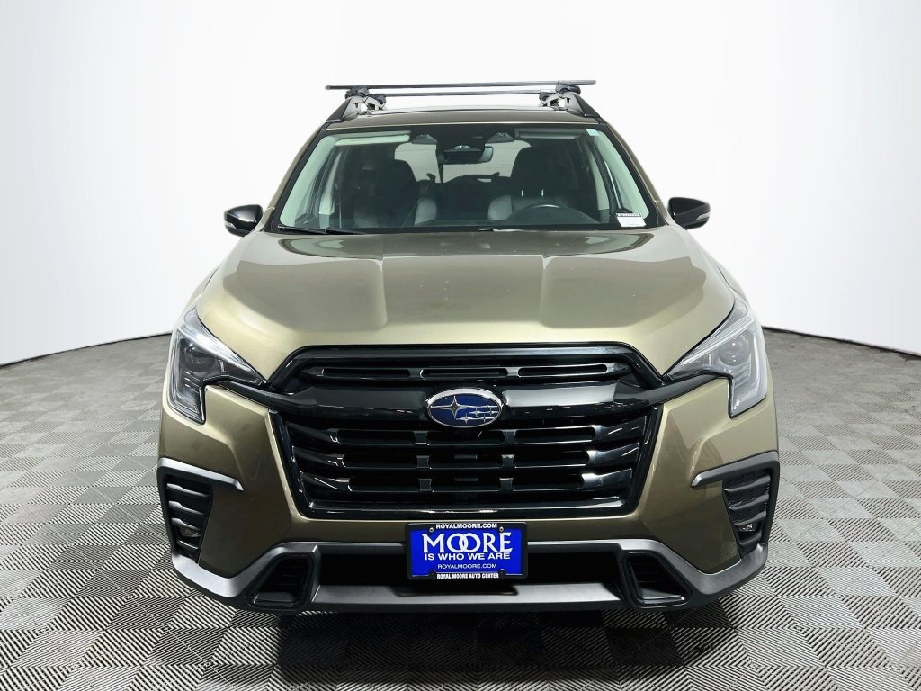 Used 2023 Subaru Ascent Onyx Edition AWD/4WD image 2