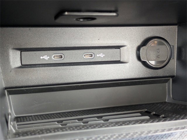 New 2026 Volkswagen Taos SE image 25