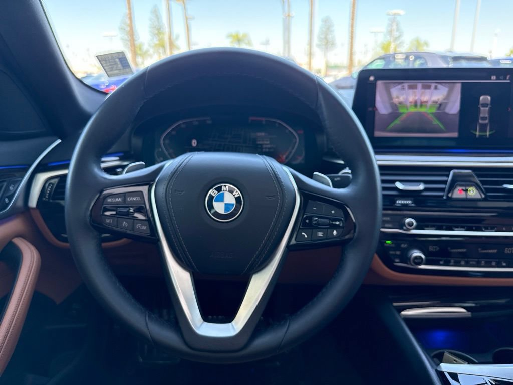 Used 2022 BMW 530i w/ Convenience Package RWD image 18