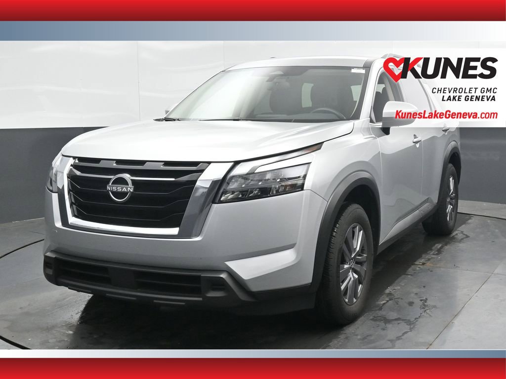 Used 2025 Nissan Pathfinder SV FWD image 7