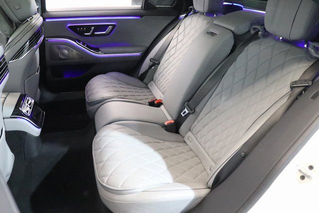 Used 2023 Mercedes-Benz S 580 4MATIC Sedan image 16