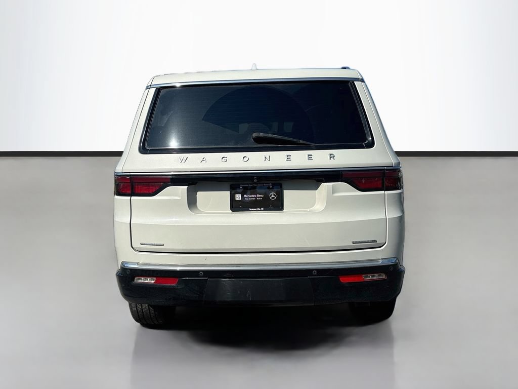 Used 2022 Jeep Wagoneer Series III w/ Convenience Group I AWD/4WD image 5