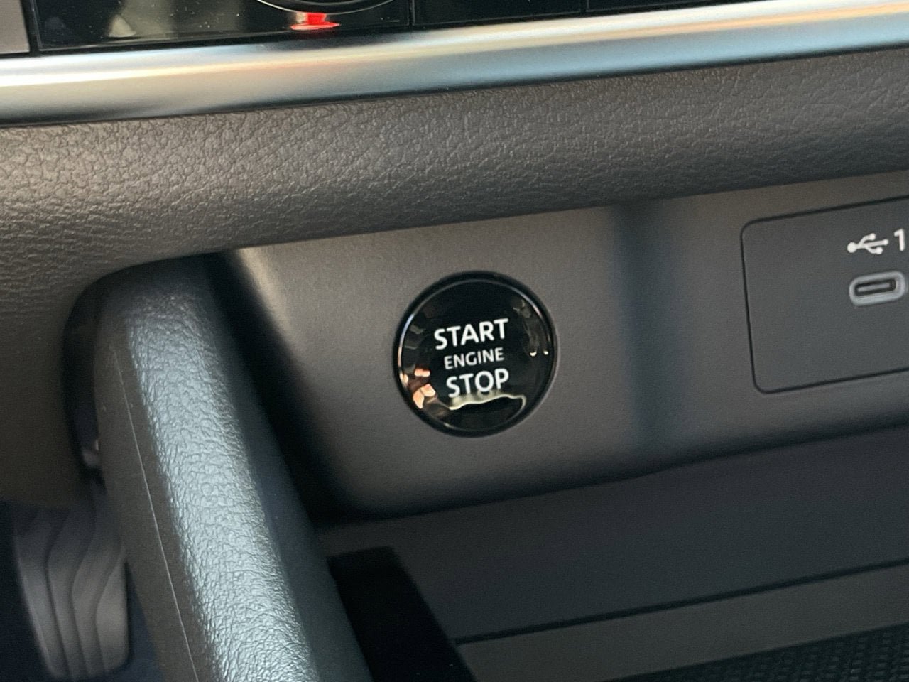 New 2027 Nissan Rogue Dark Armor AWD/4WD image 28