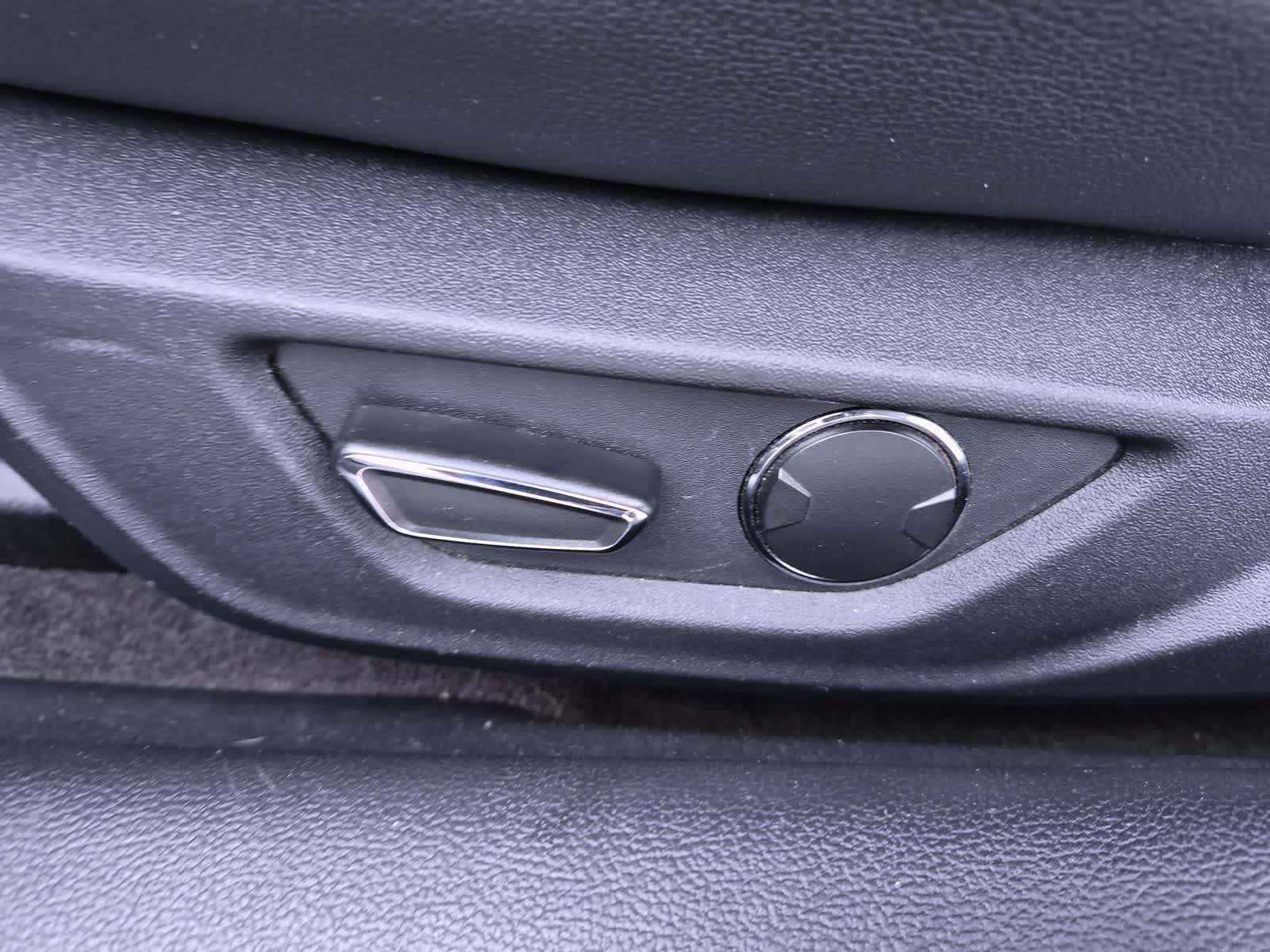 Used 2015 Ford Mustang GT Premium RWD image 17