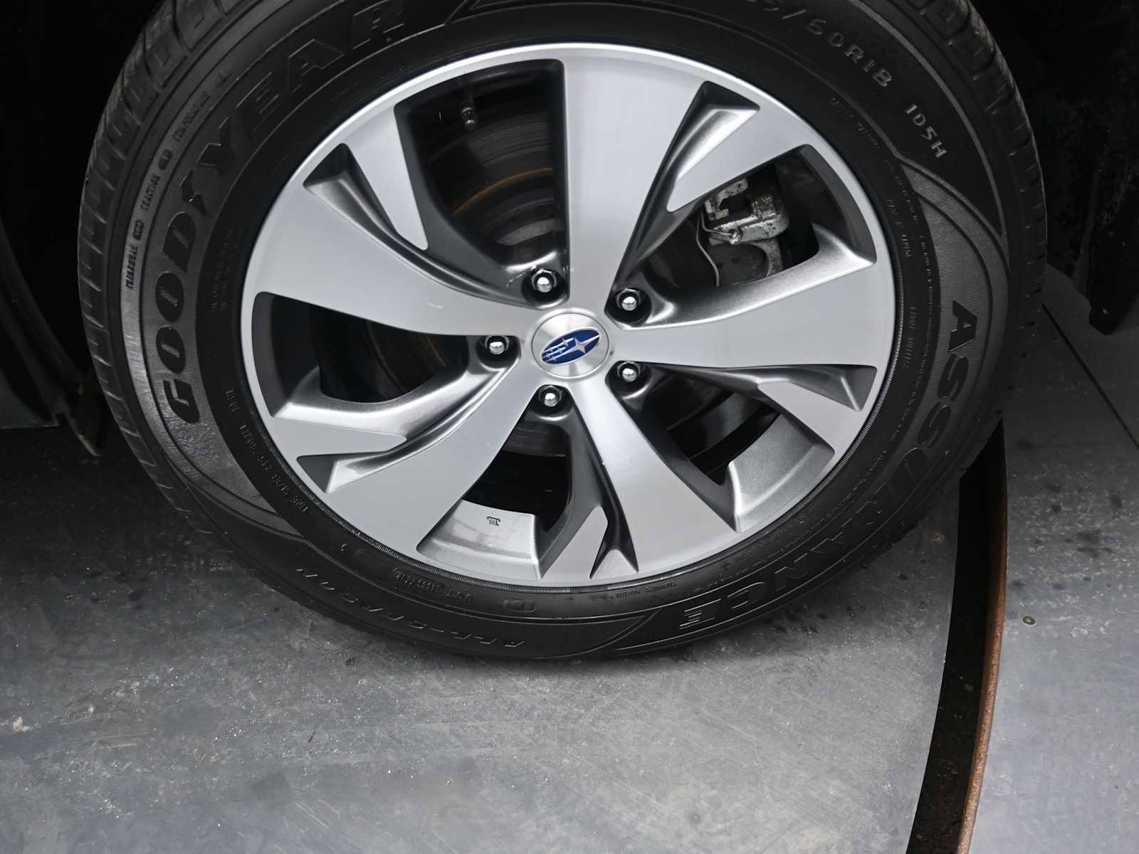 Used 2023 Subaru Ascent Premium w/ Convenience Package image 26