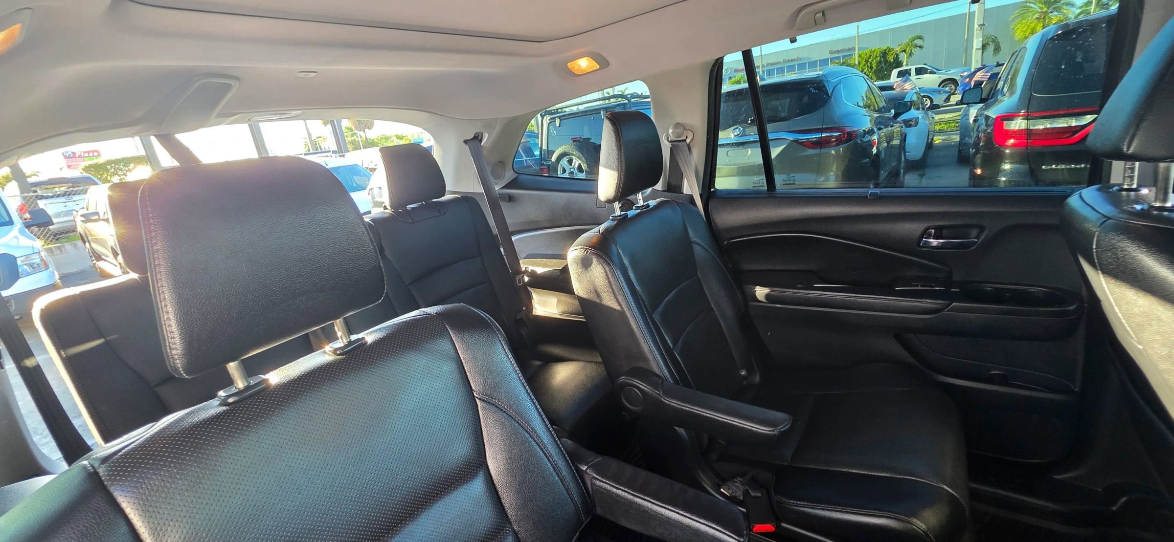 Used 2017 Honda Pilot Elite image 16