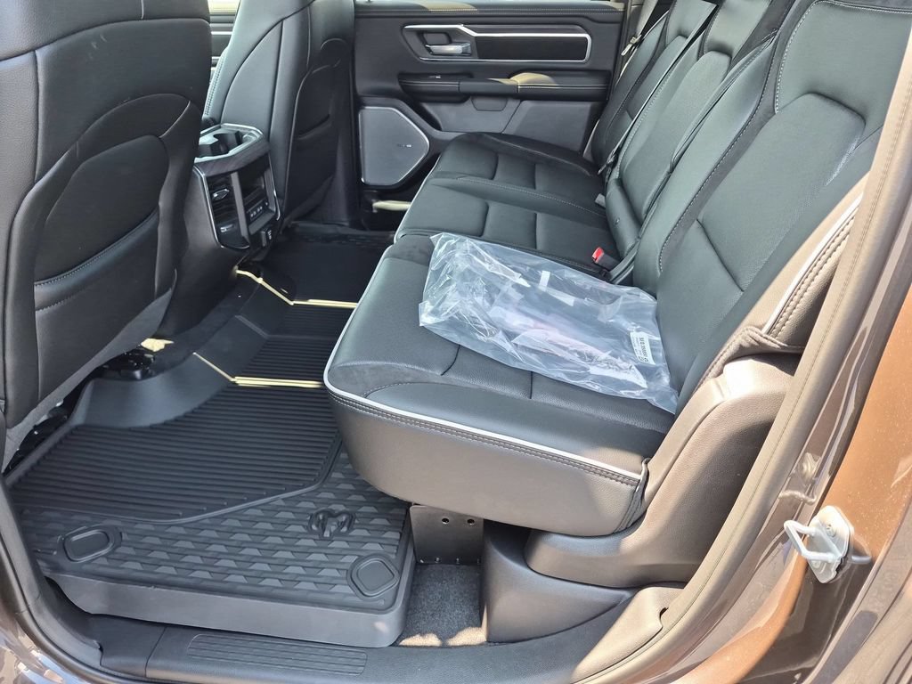 New 2027 RAM 1500 Laramie w/ Night Edition AWD/4WD image 23